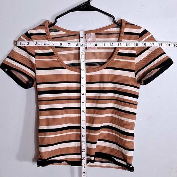 No Boundaries Ribbed Striped Button Front Scoop Neck Top Brown White L 11-13 - Picture 4 of 5